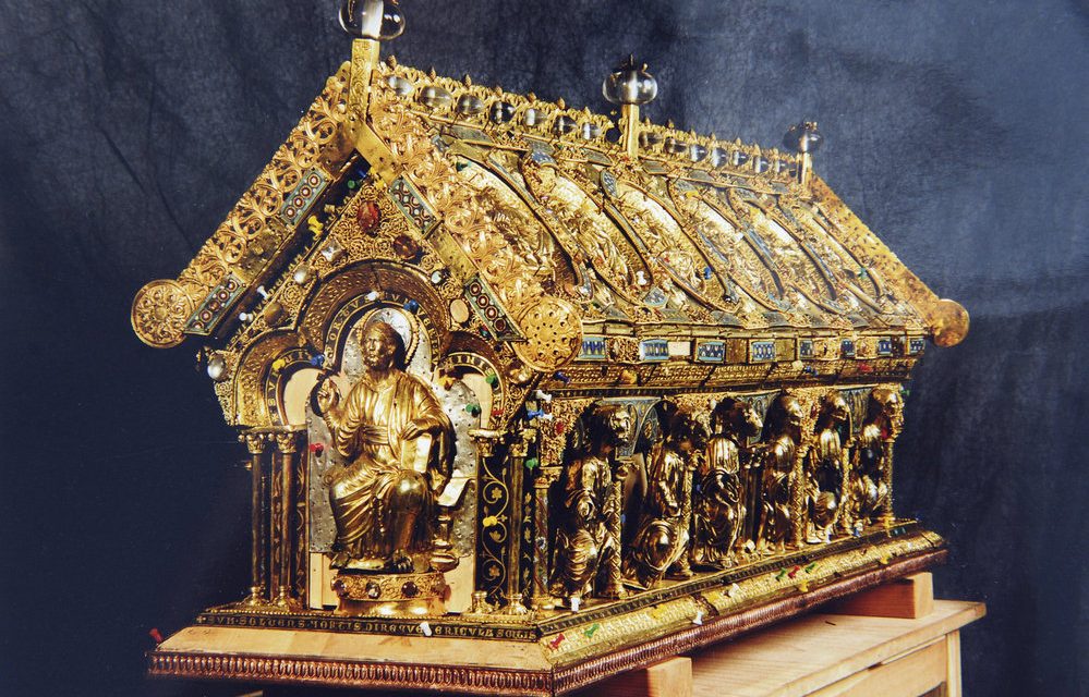 Mimořádné prohlídky zámeckých interiérů a relikviáře sv. Maura v Bečově