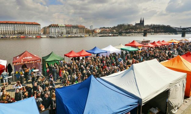 Náplavka Street Food 2017