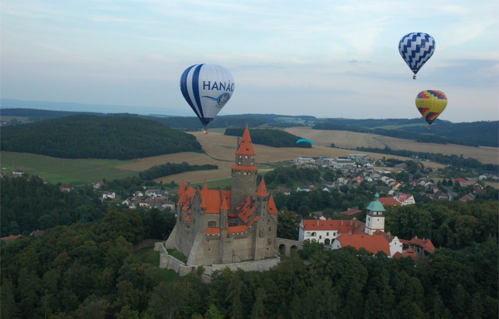Balóny nad hradem Bouzov 2017