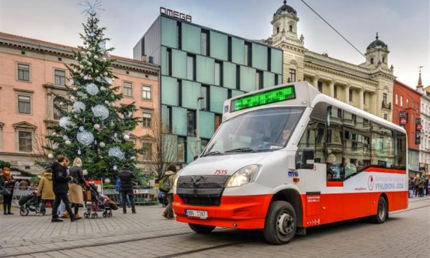 Vyhlídkové jízdy brněnským minibusem v adventním období