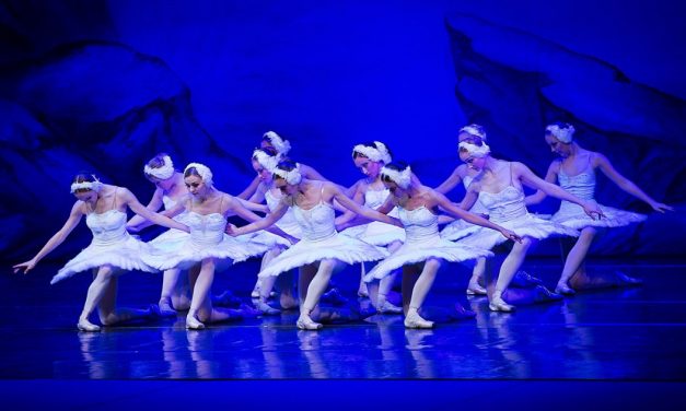 Moscow City Ballet – Labutí Jezero