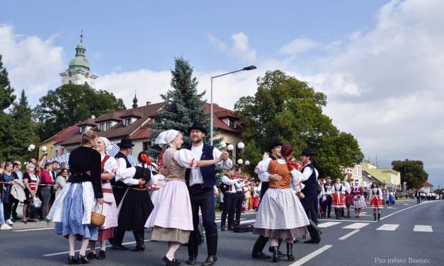 Bzenecké krojované vinobraní