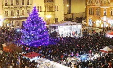 Rozsvícení vánočního stromu v Centrum Pivovar Děčín