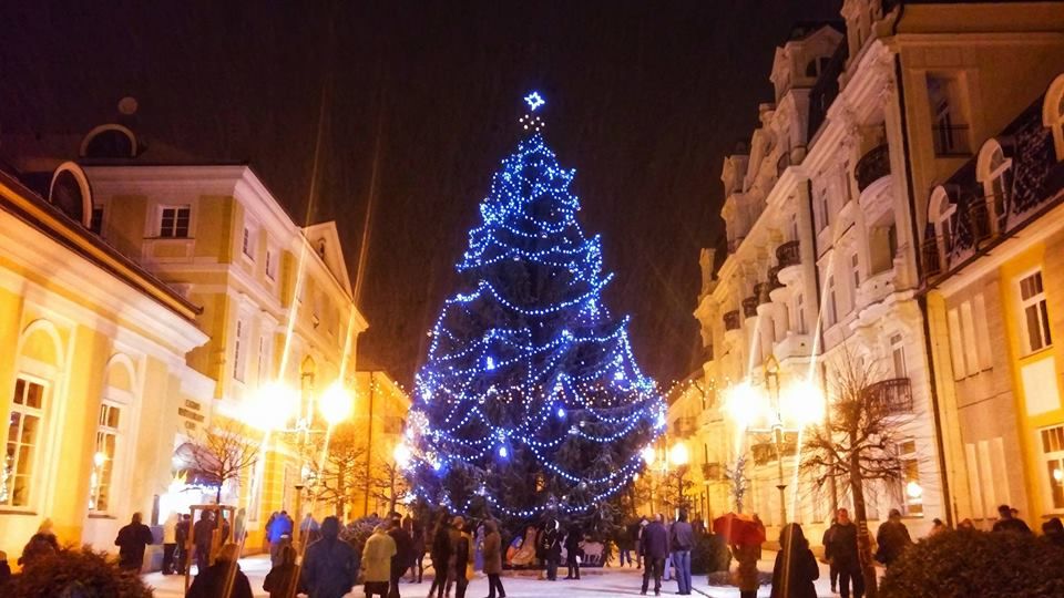 Rozsvícení vánočního stromu ve Františkových Lázních