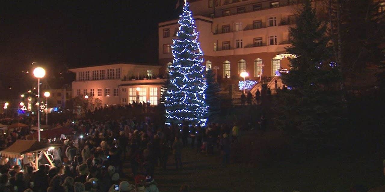 Vánoční jarmark s rozsvěcením stromu v Luhačovicích 2023