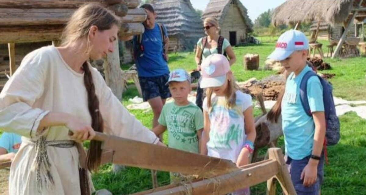 Byla jednou jedna rodina v Zeměráji