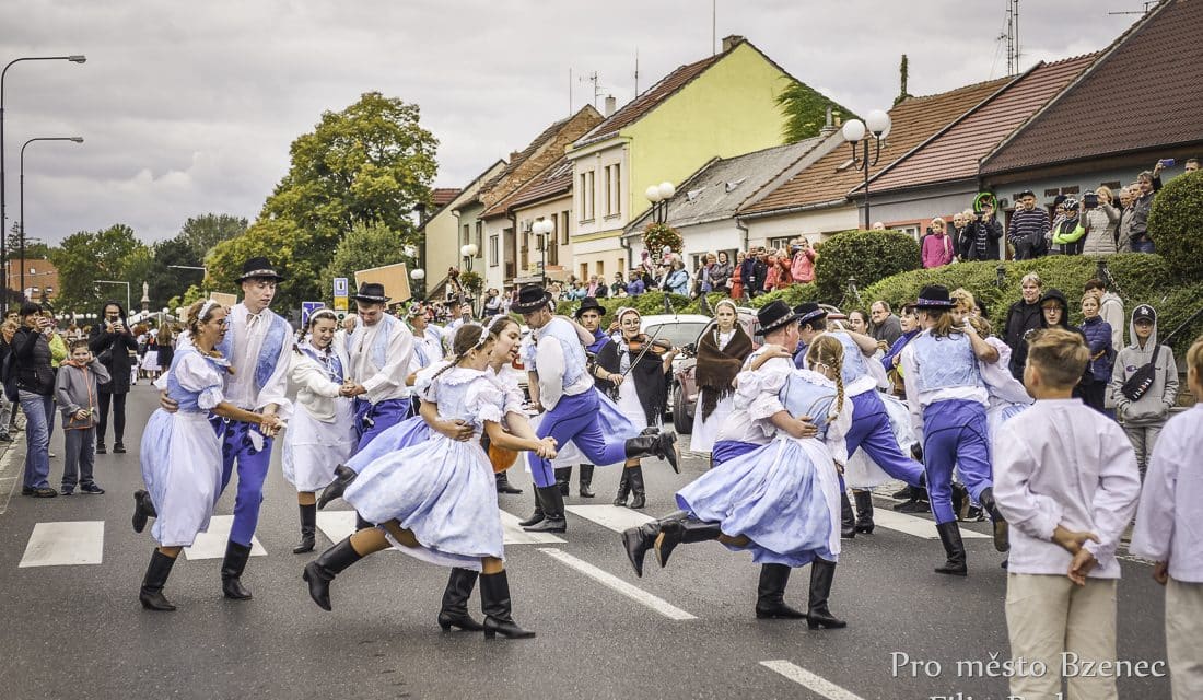 Bzenecké krojované vinobraní