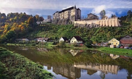 Komentovaná vycházka okolím hradu Český Šternberk