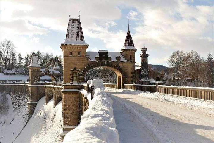 Vánoční jarmark na přehradě Les Království – Štěrbova vila