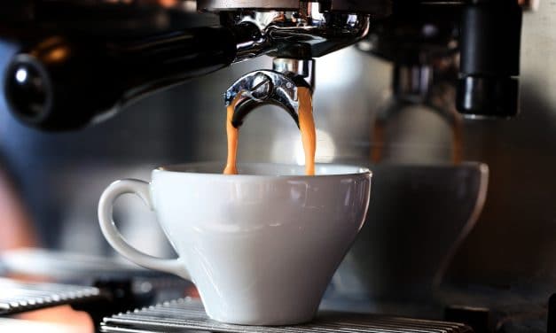 15 tipů, kam v Praze zajít na ledovou kávu